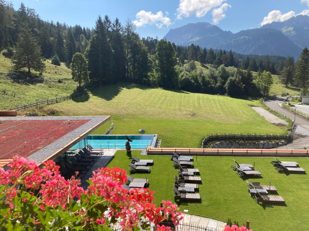 Hotel Bergblick 5 Sterne Grän Buitenkant foto